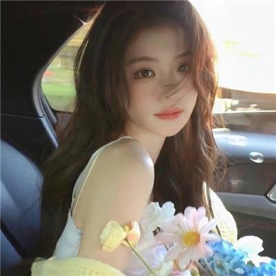 拿针的女孩